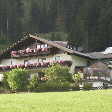 Gaestehaus Huber Fruehstueckspension シュラートミンク エクステリア 写真